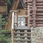 Sfendamos Wood Village Hotel