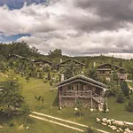 Hotel Sfendamos Wood Village