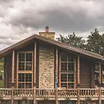 Hotel Sfendamos Wood Village