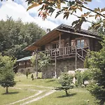 Sfendamos Wood Village