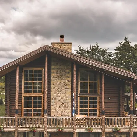 Ξενοδοχείο Sfendamos Wood Village