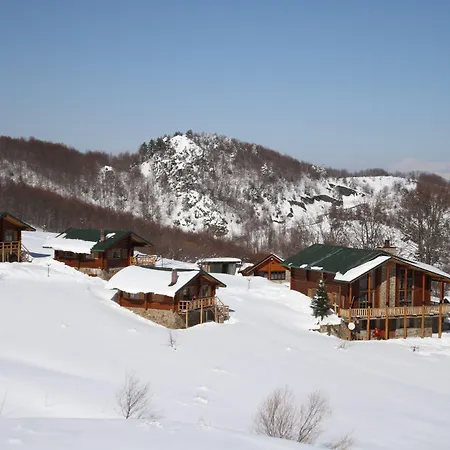 호텔 Sfendamos Wood Village