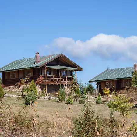 호텔 Sfendamos Wood Village Agios Pavlos (Imathia)