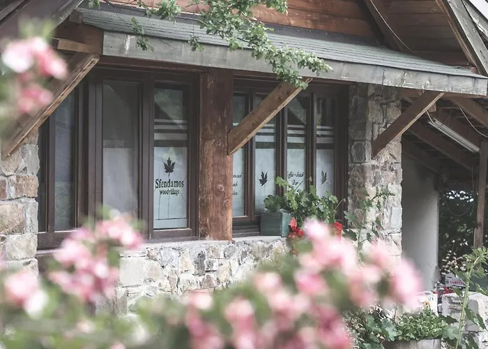 Sfendamos Wood Village Ξενοδοχείο 3*